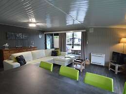 Modern Waterfront Chalet