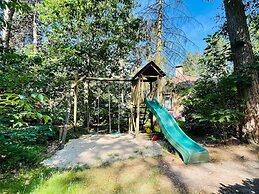 Veluwe Edge Group Villa With Fire Pit