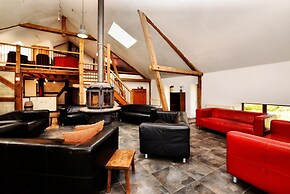 Modern Holiday Home in Meyerode With Terrace