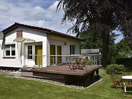 Ferienhaus mit Grossem Garten