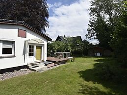 Ferienhaus mit Grossem Garten
