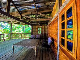 Rainbow Bay Beach and Dive Resort