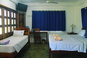 Rainbow Bay Beach and Dive Resort