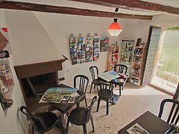 Apartment in Piticchio With Pool and BBQ
