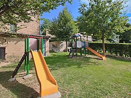 Apartment in Piticchio With Pool and BBQ