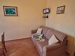 Apartment in Piticchio With Pool and BBQ
