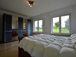 Spacious Villa in Zingem With Garden
