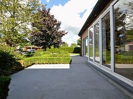 Spacious Villa in Zingem With Garden