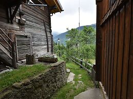 Cozy Stay Near Aletsch