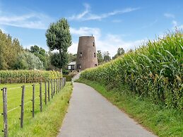 Charming Nieuwpoort Mill Retreat