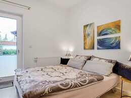 Spacious Apartment With Private Terrace