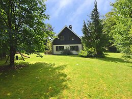 Cozy Forest Chalet in Ovifat