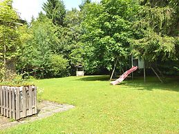 Cozy Forest Chalet in Ovifat