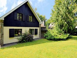 Cozy Forest Chalet in Ovifat