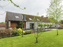 Cozy Bedrooms Cottage, Soumoy