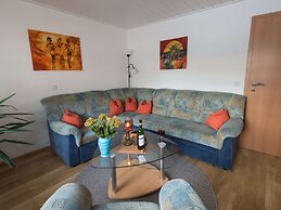 Ruhiges Apartment mit Sauna, Burggen