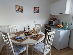 Ruhiges Apartment mit Sauna, Burggen