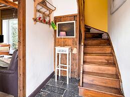 Traditional Cottage With Private Terrace