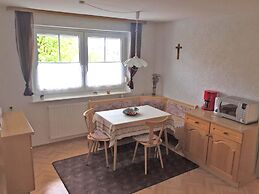 Garden Apartment, Gobweinstein