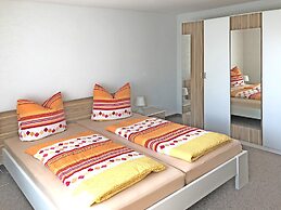 Garden Apartment, Gobweinstein