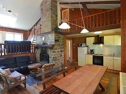 Welcoming Cottage in Hatrival With Terrace