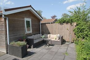 Rustic Bungalow in North Holland near Forest
