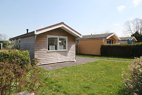 Rustic Bungalow in North Holland near Forest