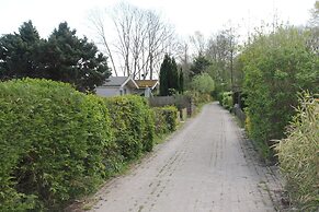Rustic Bungalow in North Holland near Forest