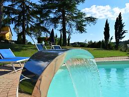 Farmhouse in Vinci With Pool & Vineyards