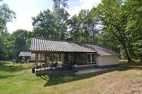 Detached Bungalow With Lovely Covered Terrace
