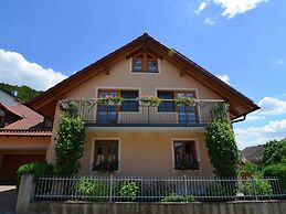 Apartment With Private Terrace in Prunn