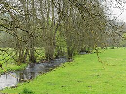 Forest Cottage With Ponds