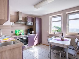 Heritage Apartment in Battenberg near Skiing