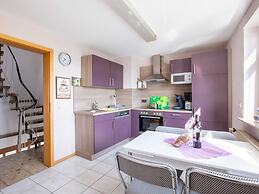 Heritage Apartment in Battenberg near Skiing