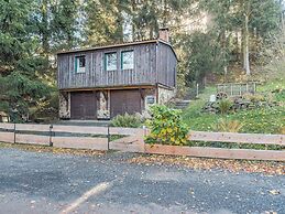 Hideaway With Lakeside Leisure