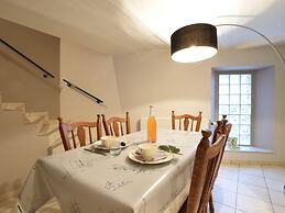 Spacious and Charming House With Terrace