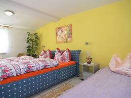 Neustadt 2BR With Garden
