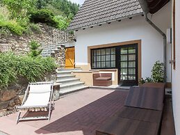 Lavish Apartment in Merschbach near Forest