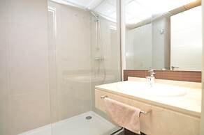 Golfside Luxury at Las Colinas