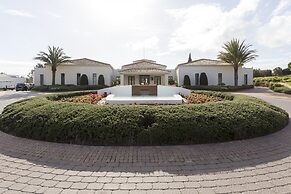Golfside Luxury at Las Colinas