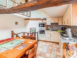 Characteristic Holiday Home With Balcony