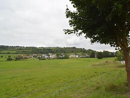 Cozy Apartment in Niederehe Eifel near Forest