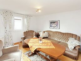 Lovely First Floor Apartment on the Edge of Bode