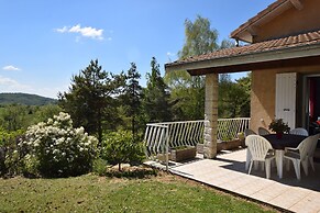 Relaxing Retreat in Bathernay