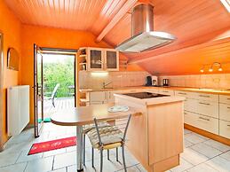 Charming Stay Near Forests