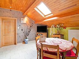 Charming Stay Near Forests