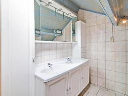 Charming Stay Near Forests
