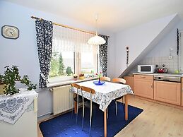 Peaceful Family Base in Floh
