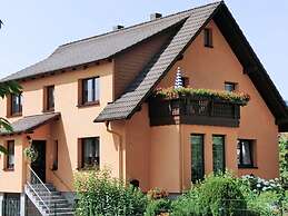 Peaceful Family Base in Floh
