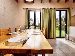 Holiday Home in Peaceful Setting and Large Garden